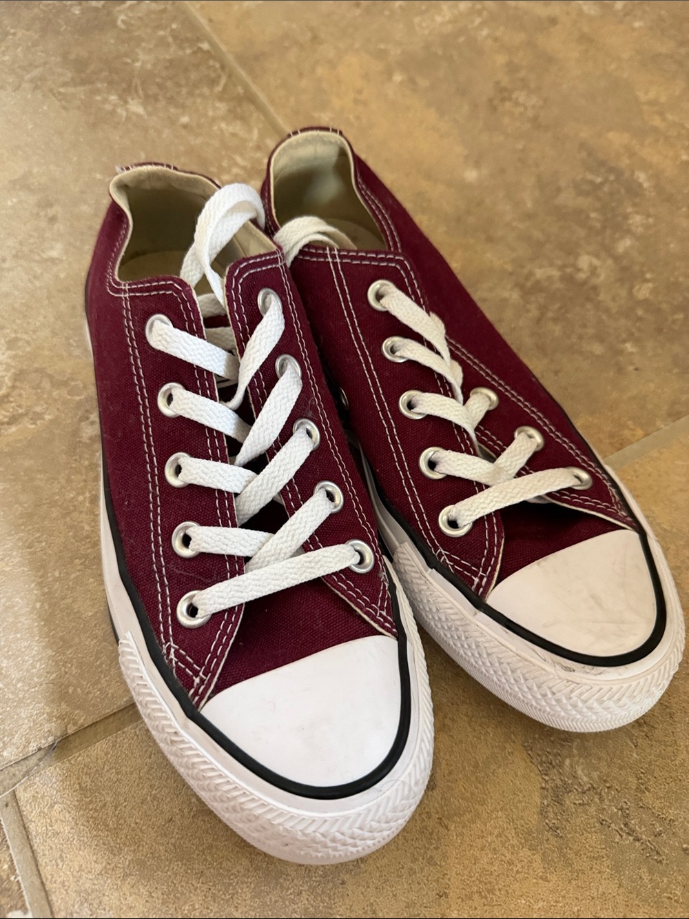 Converse Low-Top Canvas Sneakers in Burgundy and White